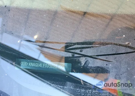 2018 Kia Optima Hybrid from USA, damaged, VIN KNAGU4LE0J5022700